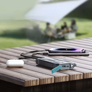 Išorinė baterija Joyroom JR-L016 juodas 10000mAh (PD / QC3.0) + integruotas 3in1 laidas