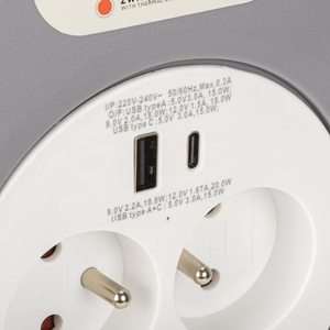 Montis MT188 – suvyniojamas 10 m ilginimo laido būgnas su USB ir 2 elektros lizdais