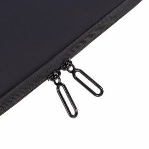 Juoda Tucano Elements 2 4 mm neopreno įmautė MacBook Pro 14 col. ir 13 col. nešiojamiesiems kompiuteriams