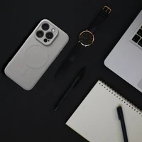 Silikoninis MAG COVER dėklas telefonui iPhone 17 Pro Max titano spalva, suderinamas su MagSafe