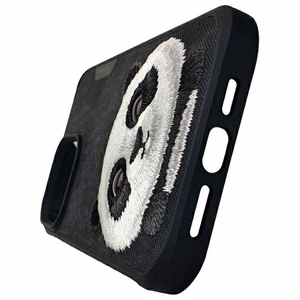 Nimmy Big Eyed Pet 2.0 Panda dėklas iPhone 15 Pro – juodas