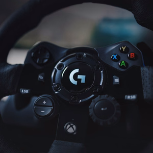 Logitech G G923 lenktynių vairas ir pedalai, skirti Xbox X|S, Xbox One ir PC