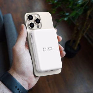 Tech-Protect LifeMag PB31 išorinė baterija su MagSafe 10000mAh 15W USB-C / USB-A / įmontuotu USB-C / Lightning kabeliais - balta
