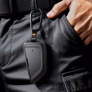 "Spigen BK100" automobilio raktų dėklas - juodas