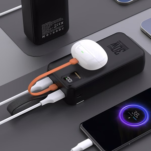 Wozinsky W8-W 30000 mAh 30W išorinė baterija, 2x USB-A, USB-C, su žibintuvėliu, juoda