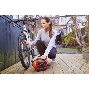 BLACK+DECKER BDCINF18N-QS – oro pompa, iki 11 bar