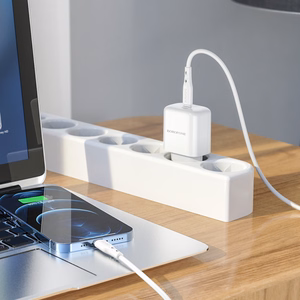 Įkroviklis Borofone BN3 20W USB-C baltas