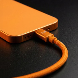 Forever Saffron laidas USB-C - USB-C 1,0 m 60W oranžinis