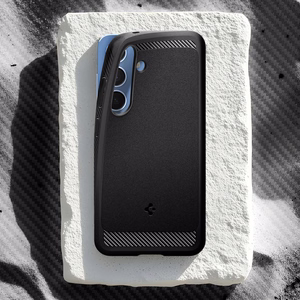 Spigen Rugged Armor Mag MagSafe Dėklas telefonui Samsung Galaxy S25 - matinė juoda