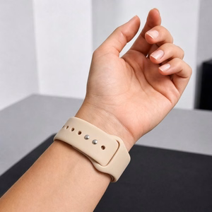Tech-Protect silikoninis dirželis Apple Watch 44 / 45 / 46 / 49 mm, smėlio spalvos