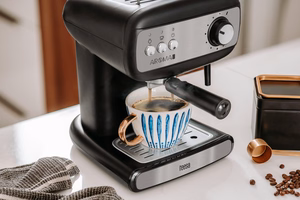 Pusiau automatinis kavos aparatas TEESA AROMA 400
