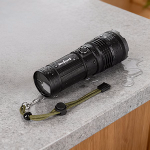 High-power rechargeable flashlight, 20 W