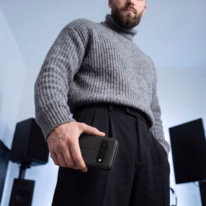 Tech-Protect Wallet dėklas, skirtas „Google Pixel 11 Pro XL“ – matinis juodas