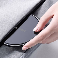 "Blavec" indukcinis įkroviklis BQI-07 Qi 15W "UniCharge" (BQI07-QIB), juodas stiklas