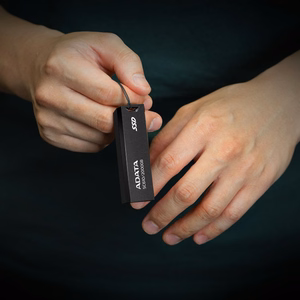 ADATA SC610 USB atmintinė 1 TB USB Type-A 3.2 Gen 2 (3.1 Gen 2) juoda
