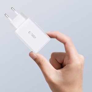 Tech-Protect C65W įkroviklis 2x USB-C PD 65W / USB-A QC 3.0 - juodas