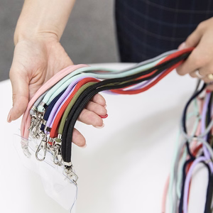 Universalus kaklo dirželis telefonams rožinis