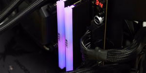 Goodram IRDM RGB DDR5 IRG-64D5L32S/32GDC atminties modulis 32 GB 2 x 16 GB 6400 MHz