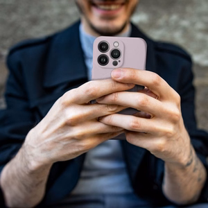 Silikoninis „Mag Cover“ dėklas, skirtas „iPhone 17 Pro Max / 18 Pro Max“, suderinamas su „MagSafe“, su kameros apsauga – rožinis