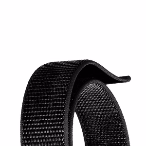 Crong Nylon Reflex Sport dirželis, skirtas Apple Watch 44 / 45 / 46 / 49 mm, juodas