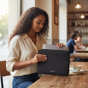 Tucano Colore2 neopreninis įmautės tipo dėklas, skirtas 13–14 col. nešiojamiesiems kompiuteriams, juodas
