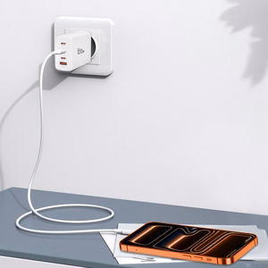 "Tech-Protect NC120W-GAN" 4 prievadų 120 W sieninis įkroviklis - baltas