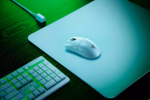 Razer Viper V3 Pro kompiuterio pelė Žaidimams Dešinės rankos RF Wireless + USB Type-C Optinis 35000 DPI