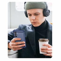 Carbon dėklas telefonui iPhone 16e - juodas