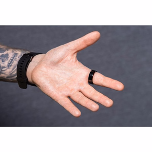 Smart Ring R11M - išmanusis žiedas iš plieno su įkrovimo stotele dydis 8 (18,1mm) juodas