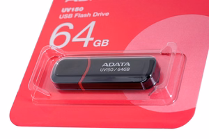 ADATA 64GB DashDrive UV150 USB atmintukas USB A tipo 3.2 Gen 1 (3.1 Gen 1) Juoda