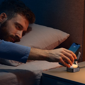 Ugreen W702 3in1 indukcinis įkroviklis su MagSafe / Qi2 ir USB-C telefonui / ausinėms juodas