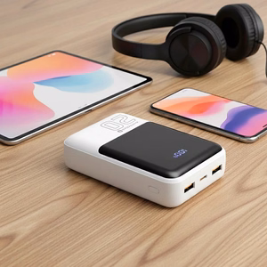 Išorinė baterija 20 000mAh, 2x USB, 1x USB-C 22,5W, QC4+, LCD ekranas, balta