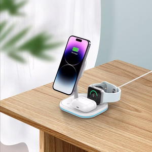 Tech-Protect QI15W-A27 3-in-1 indukcinis įkroviklis su MagSafe stovu išmaniajam telefonui / Apple Watch / AirPods - baltas
