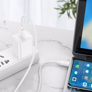 Kabelis USB C į USB C Hoco 3A 60W 1 m X96 baltas