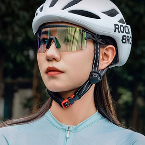 Rockbros fotochrominiai dviračių akiniai su UV apsauga ir korekciniu įdėklu - juodi
