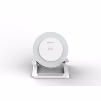 "Devia" "Bluetooth" garsiakalbis IM-3 su 15 W belaidžiu įkrovikliu ir šviesiai balta spalva