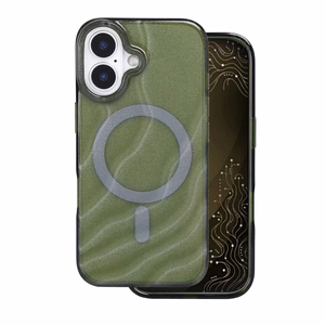 „Tecto Shield Desert Mag“ dėklas, skirtas iPhone 17 6,3", tamsiai alyvuogių spalvos