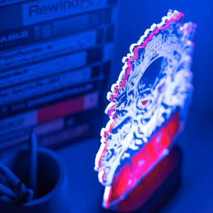 Stranger Things Bad To The Bone LED naktinė lempa, 16 × 24 cm