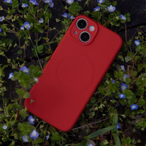 Paprastas spalvotas magnetinis dėklas telefonui iPhone 15 6,1" raudonas