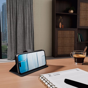 Puro dėklas telefonui su stovu iPhone 17 Pro pagamintas iš ekologiškos odos, su atvartu, pinigine ir stovo funkcija - juodas