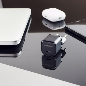 Įkroviklis Joyroom JR-TCF02 20W USB-C juodas