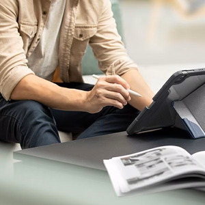 Uniq Trexa dėklas iPad Pro 11'' 2021/2020 - juodas