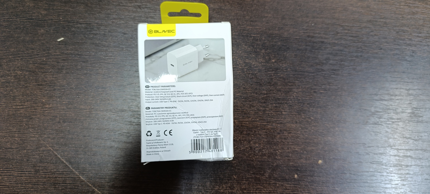 Blavec Wall charger BC-7 GaN4 - Type C - PD QC 45W 3A with Type C to Type C cable (TCBC7G4-CW453A+CC) white (damaged packaging)