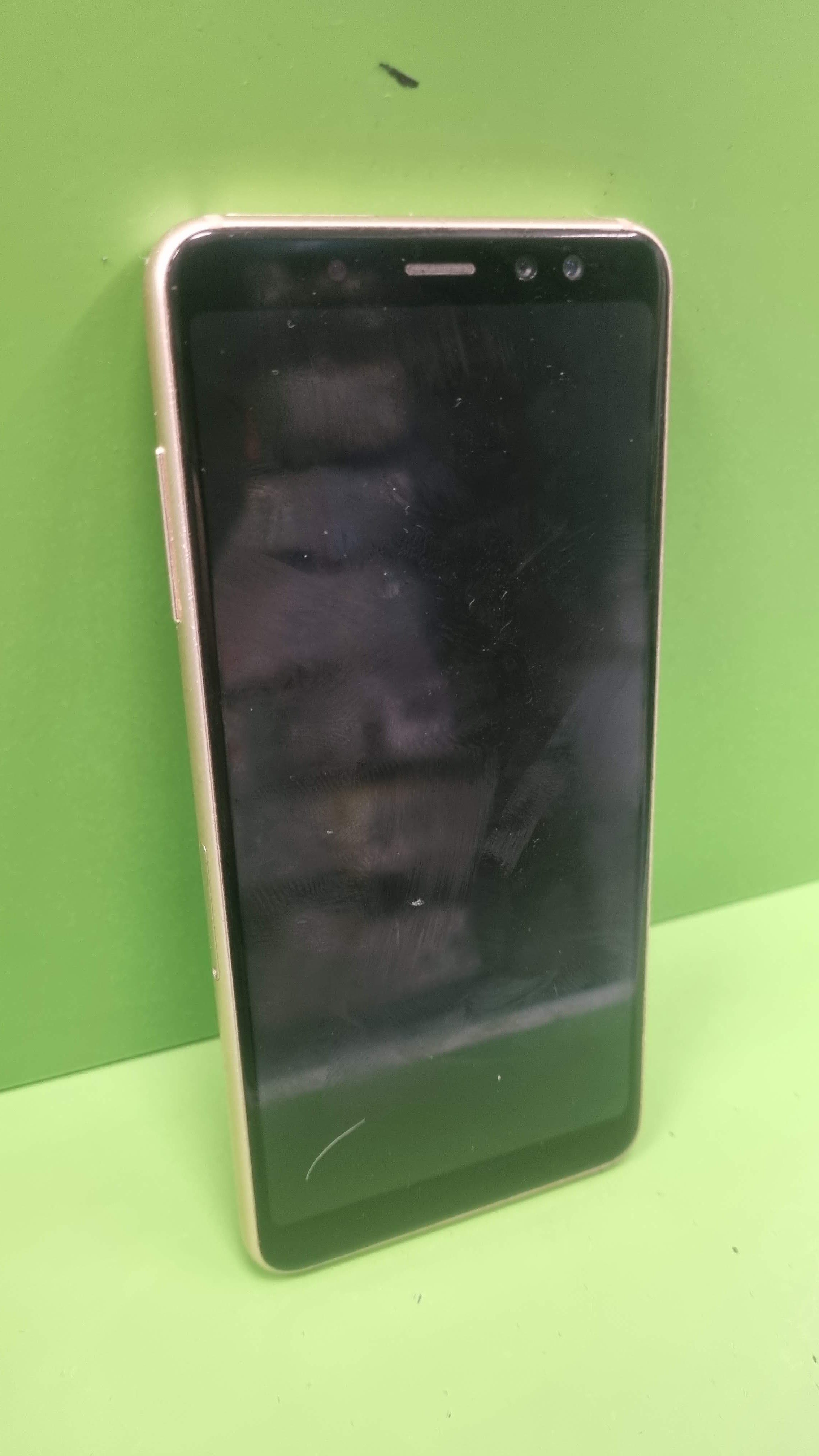 Samsung Galaxy A8 A530 32GB (Naudota Prekė)