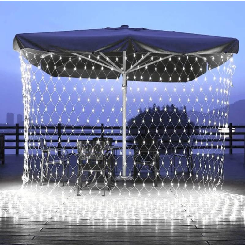 LED užuolaida (120 lempučių) 1,5M x1,5M šaltai balta