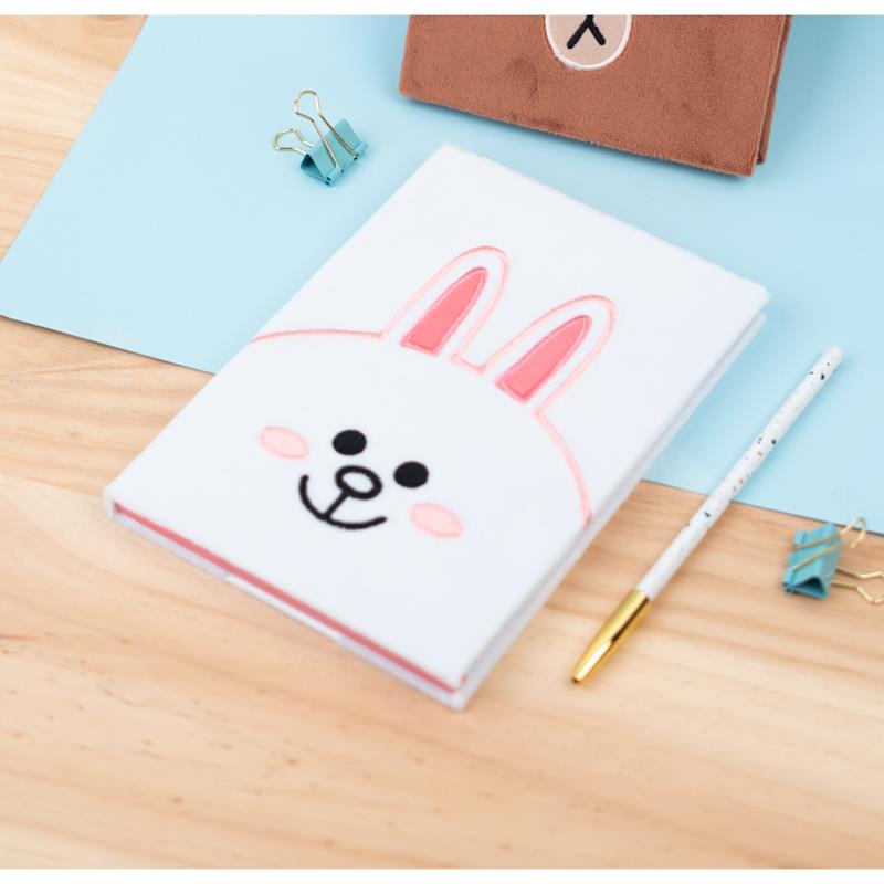 Line Friends A5 pliušinė užrašinė, balta